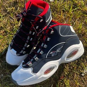 CLEAN Reebok size 12 Question USA Navy Blue Iverson shoes